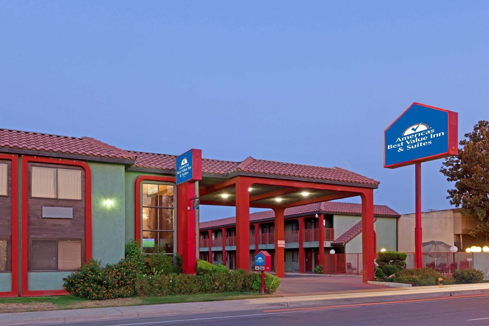 America'S Best Value Inn & Suites Bakersfield Central Eksteriør billede